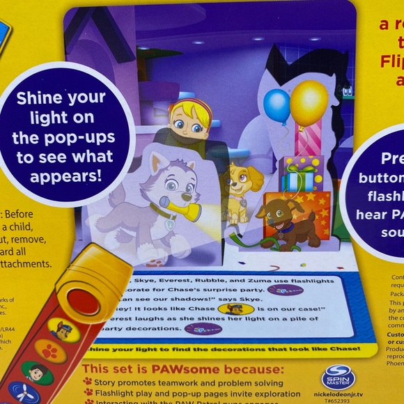 Play-A-Sound Paw Patrol Light the Way Flashlight Adventure Box Kids Toy - Picture 4 of 6